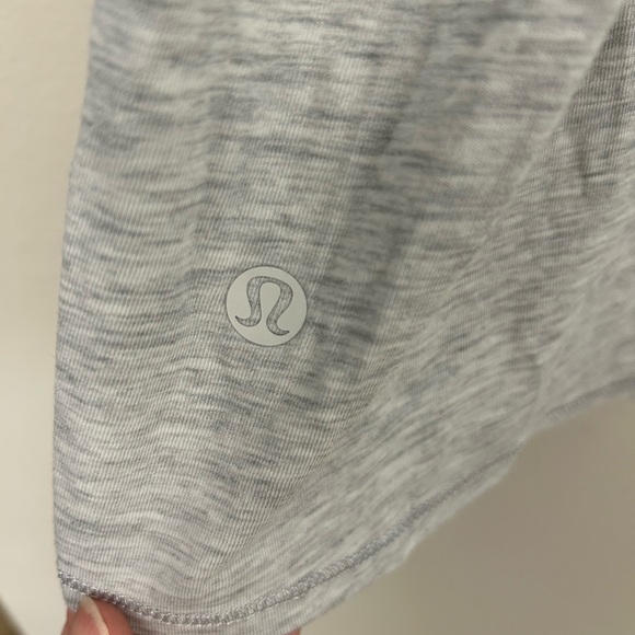 Set of TWO Lululemon Tanks - Picture 6 of 6